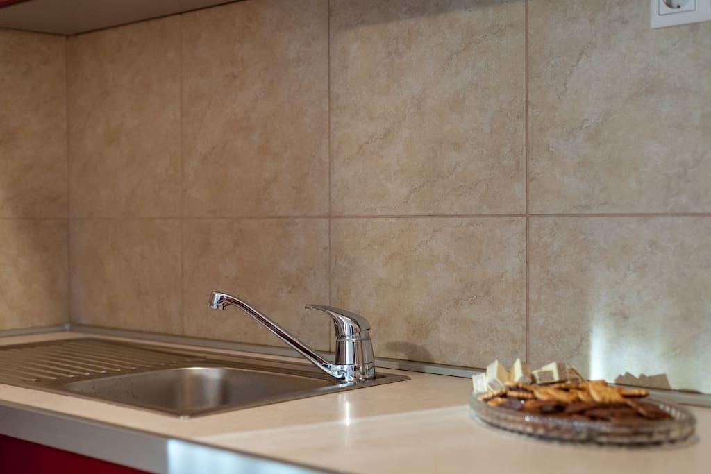 Apartmani Sanja Suta โปดสตรานา ภายนอก รูปภาพ